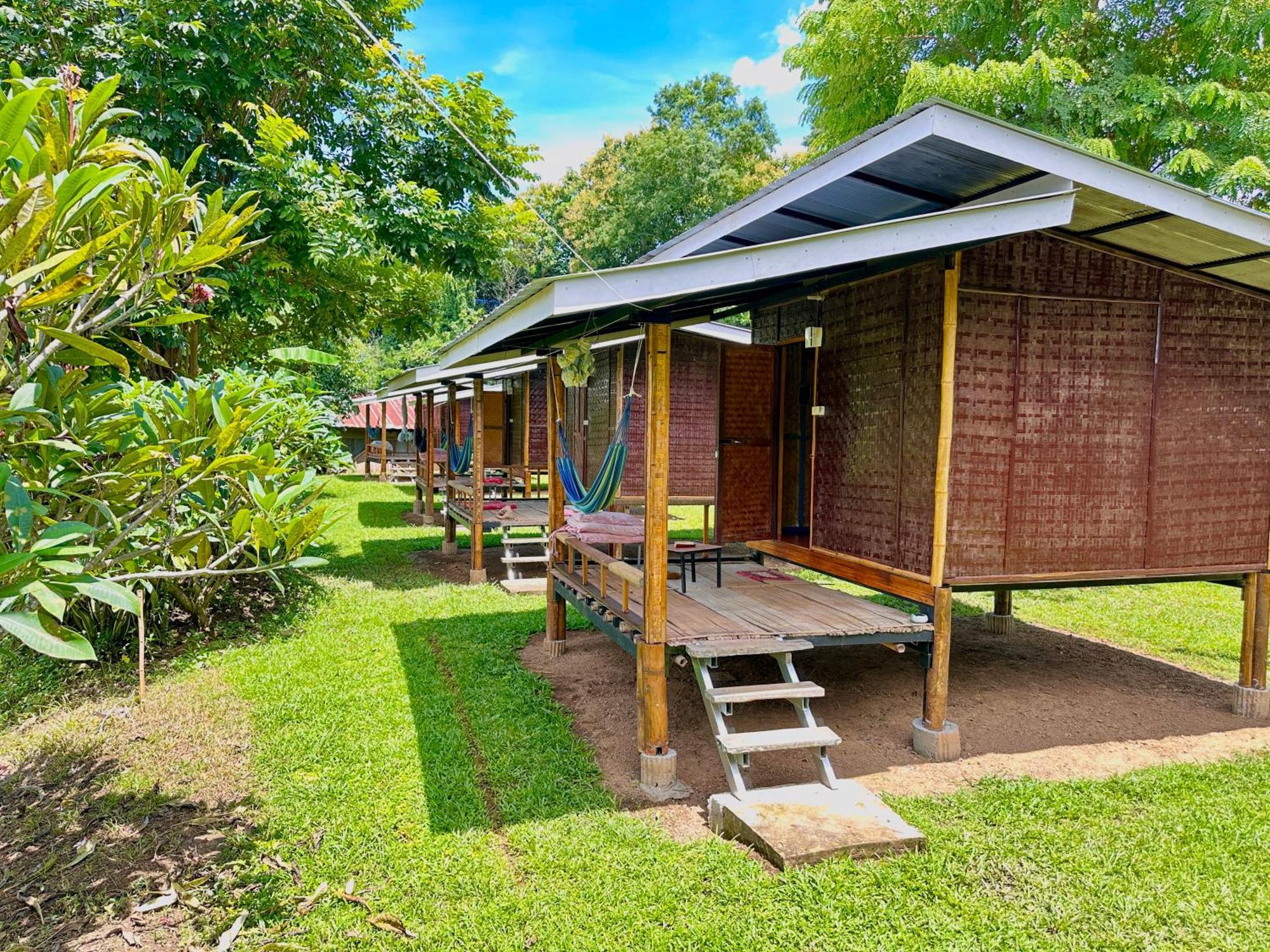 Hotel Twin Hut Pai Exterior foto
