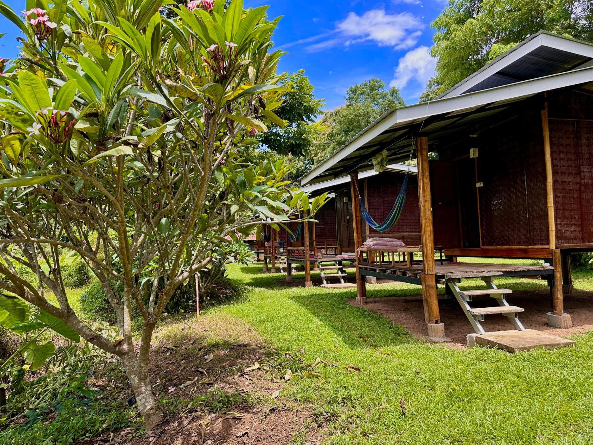 Hotel Twin Hut Pai Exterior foto