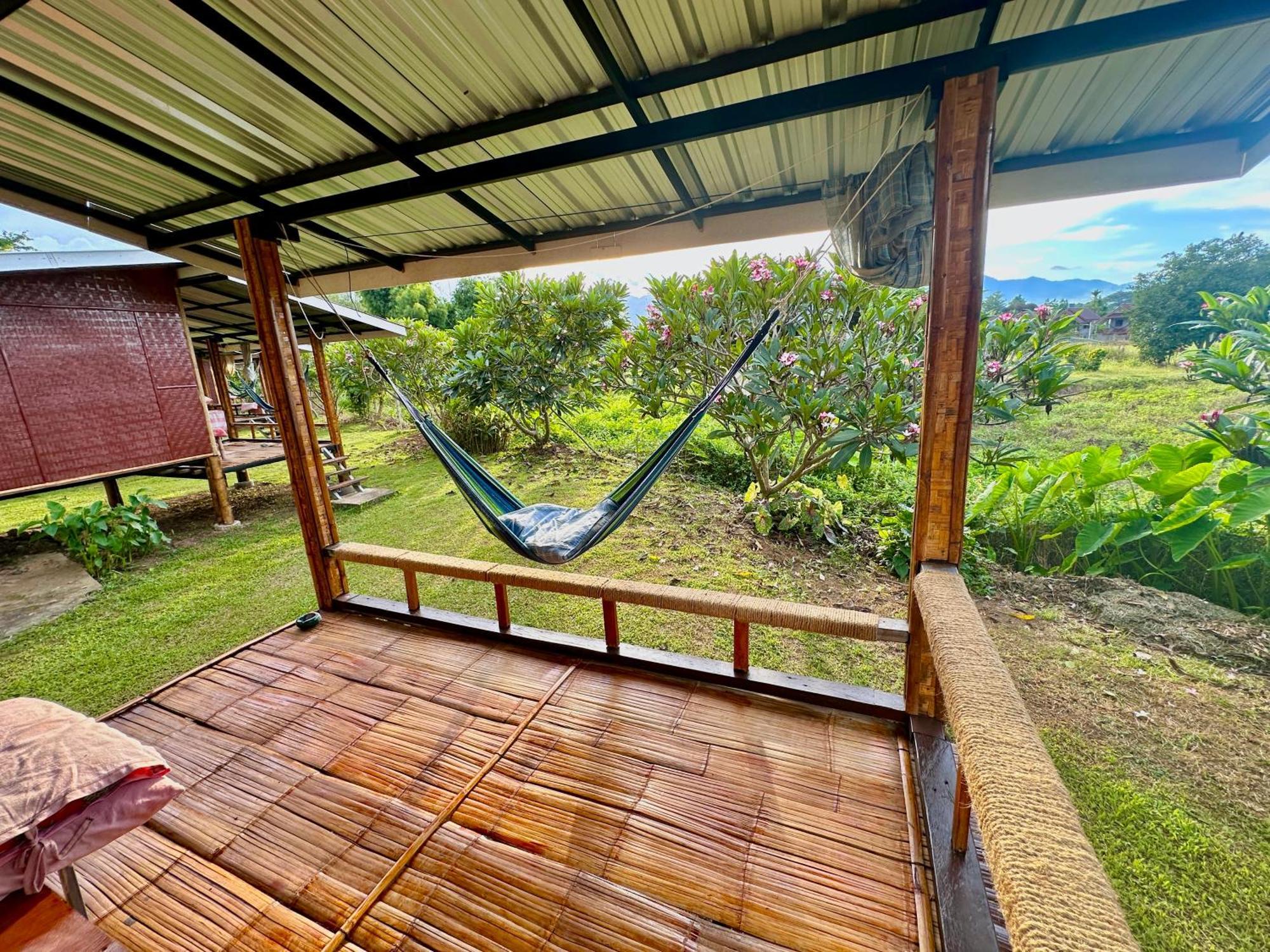 Hotel Twin Hut Pai Exterior foto