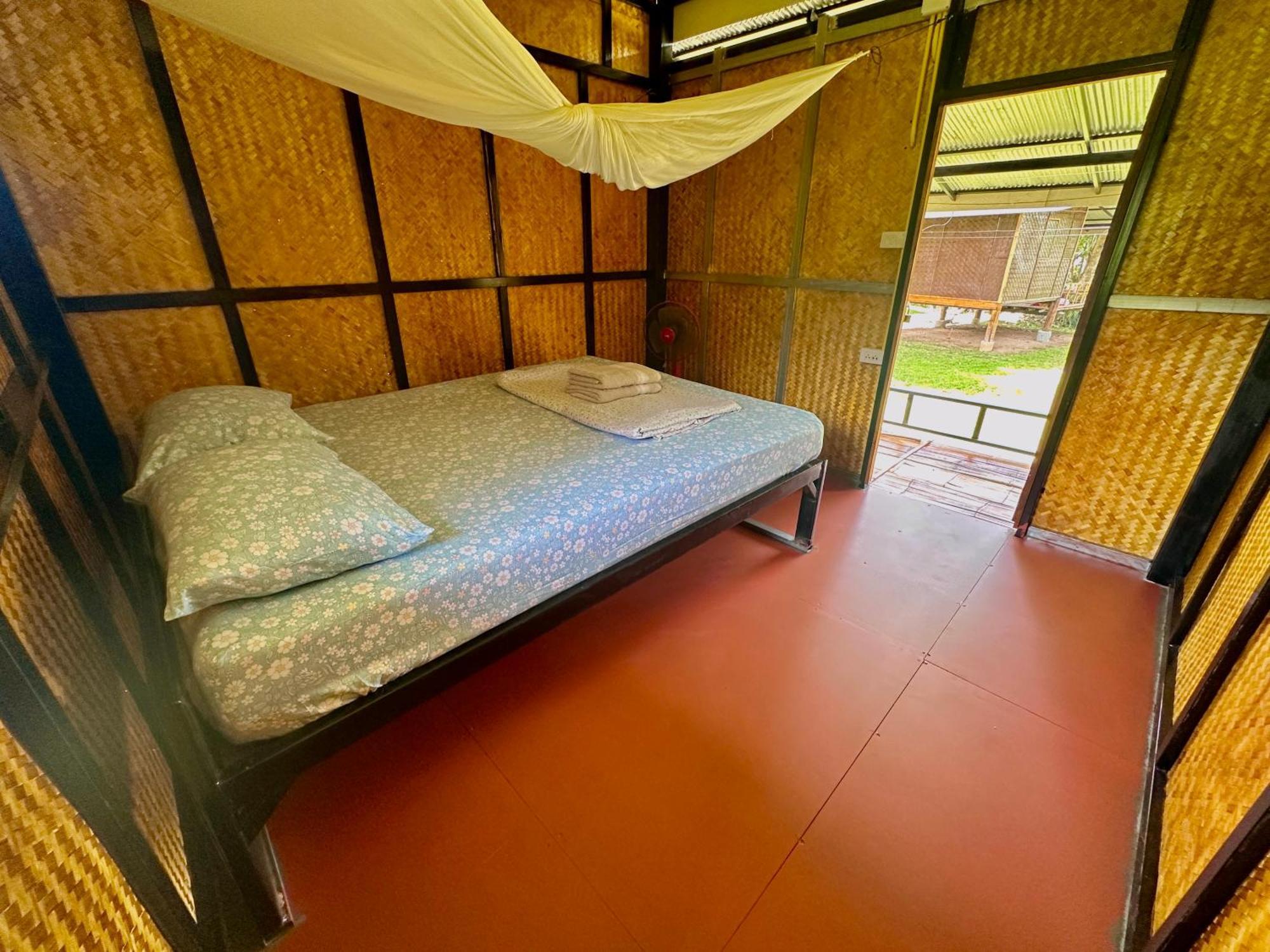 Hotel Twin Hut Pai Exterior foto