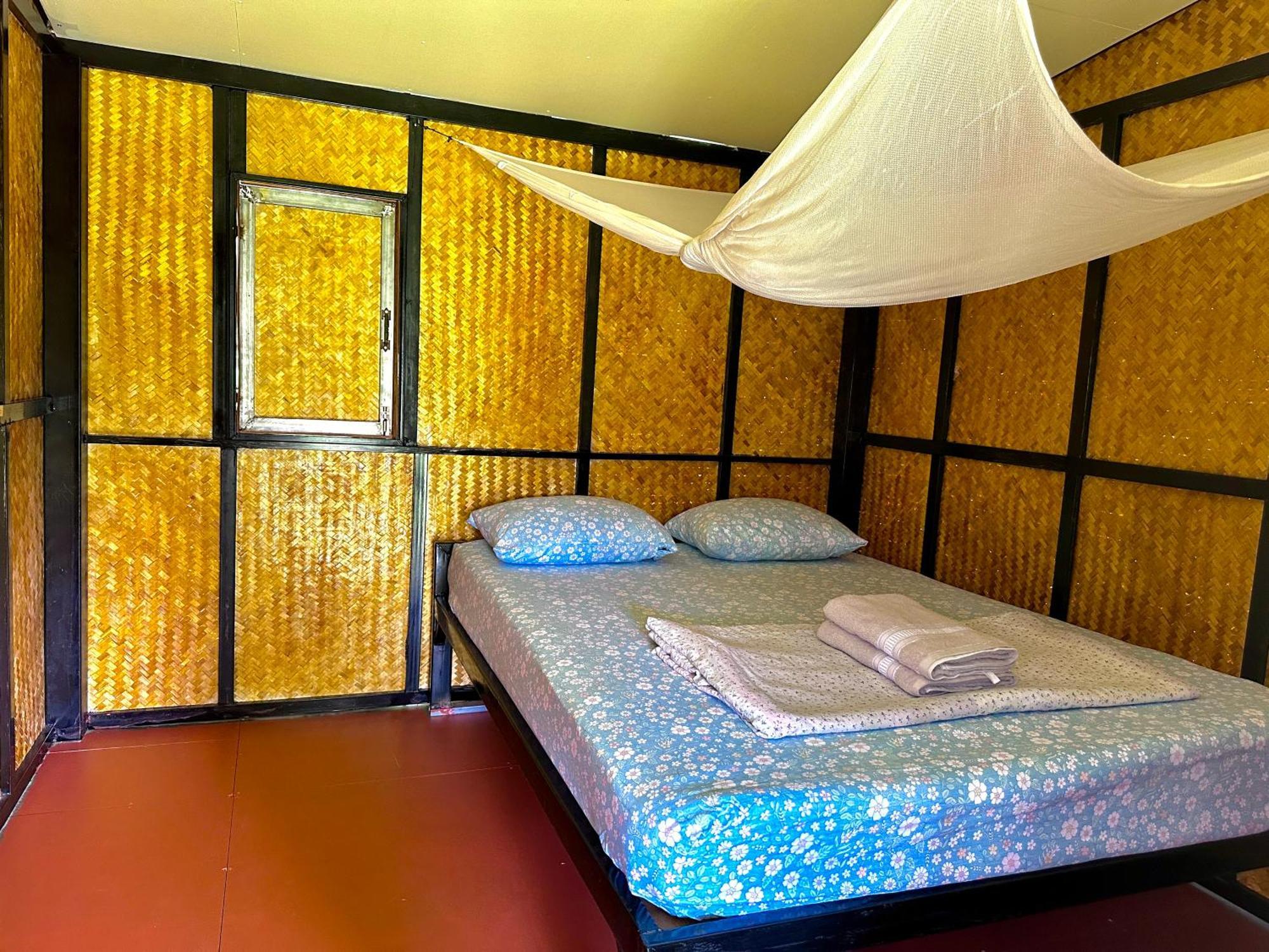 Hotel Twin Hut Pai Exterior foto